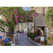 Фотообои с городом - Красивая улица в Афинах