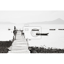 Фотообои - Одинокий пирс вдоль побережья