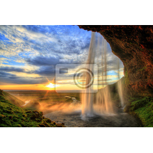 Фотообои на стену с водопадом на фоне заката