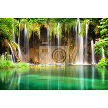 Фотообои с красивым водопадом на озере