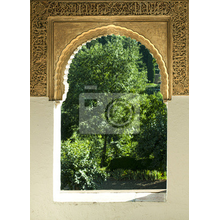 Фотообои с арочным окном в сад