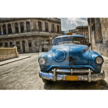 Фотообои с городом - Кубинский автомобиль на улице