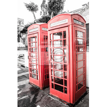 Фотообои с красными телефонными будками
