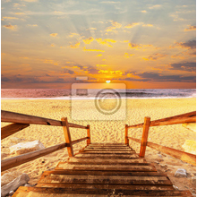 Фотообои  с лестницей на пляже