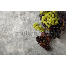 Фотообои с виноградом на винтажном фоне