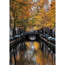 Фотообои — Городской канал осенью