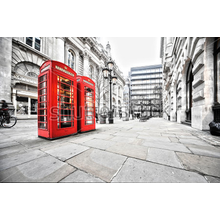 Фотообои - Черно-белая улица Лондона с красными телефонными будками