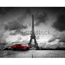 Фотообои с черно-белым Парижем и красным ретро-автомобилем