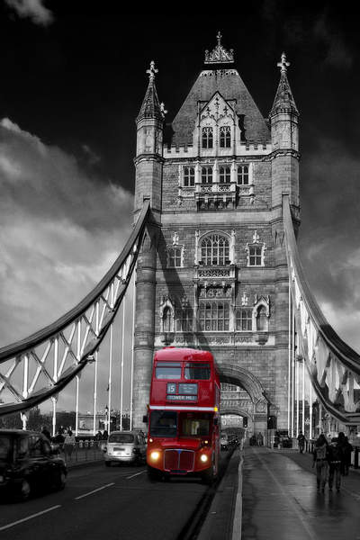 Тауэрский мост с красным лондонским автобусом артикул 10008946